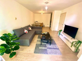 Cosy and Quiet 2-Bed Flat 15min to Central London